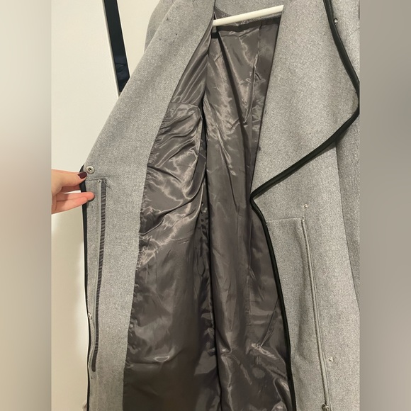 Vero Moda winter dress jacket! Warm, adorable and only very gently used - Picture 4 of 6